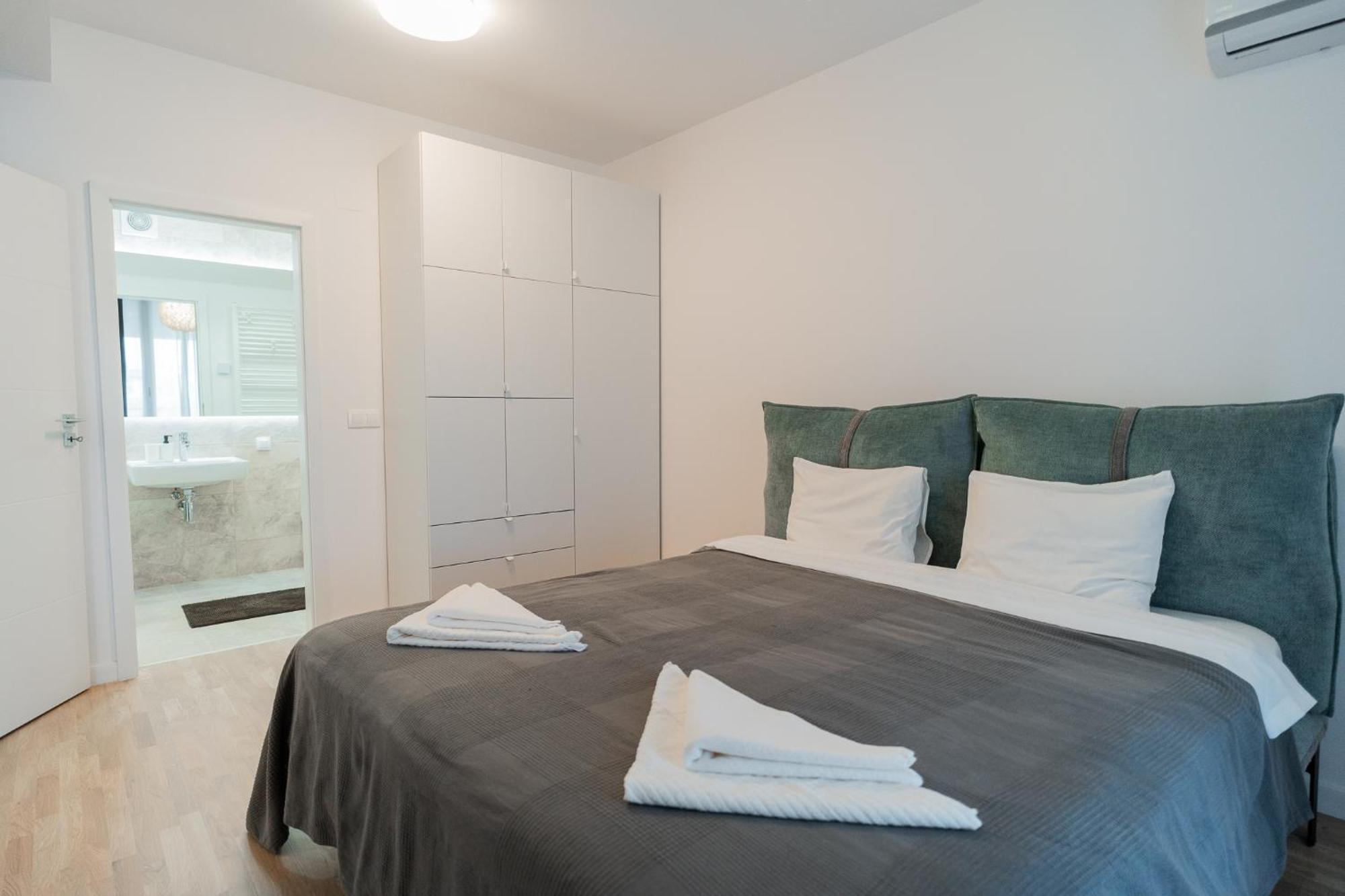 Lagoon Park Apartments With Beach View Bukarest Kültér fotó